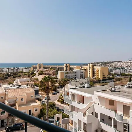 Modern In With Sea Views Apartment Lagos