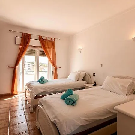 Апартаменты Modern In With Sea Views *