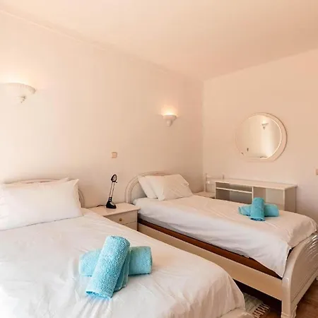 Modern In With Sea Views Apartment Lagos